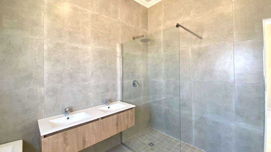 3 Bedroom Property for Sale in Velddrif Western Cape